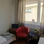Pod Swierkiem Ostello Swarzędz