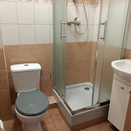 Pod Swierkiem Ostello *