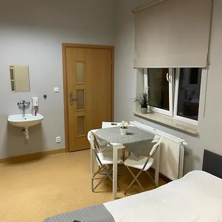 Hostel Pod świerkiem Swarzędz