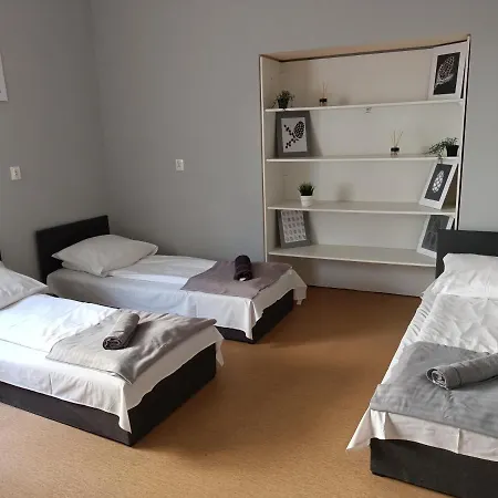 Hostel Pod Swierkiem Swarzędz