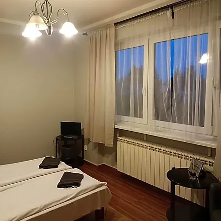 Pod Swierkiem Ostello *